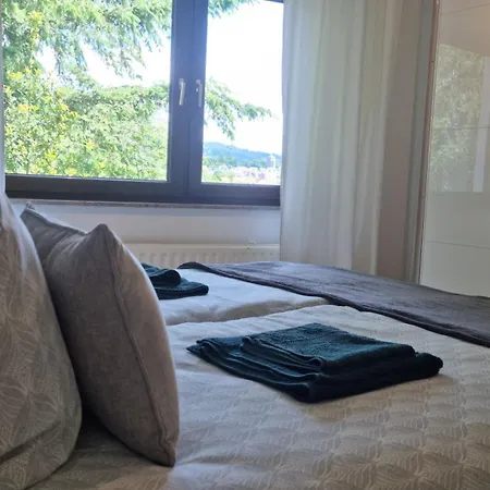 شقة I Mit Panoramablick In Der Altstadt Von *