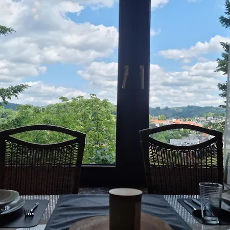 I Mit Panoramablick In Der Altstadt Von *