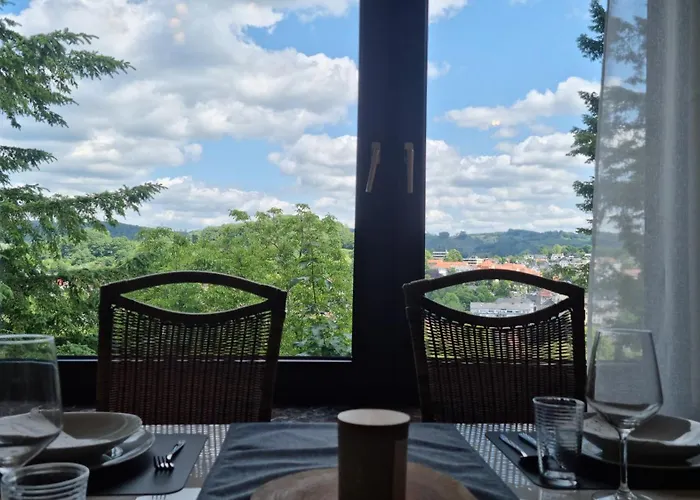 I Mit Panoramablick In Der Altstadt Von *